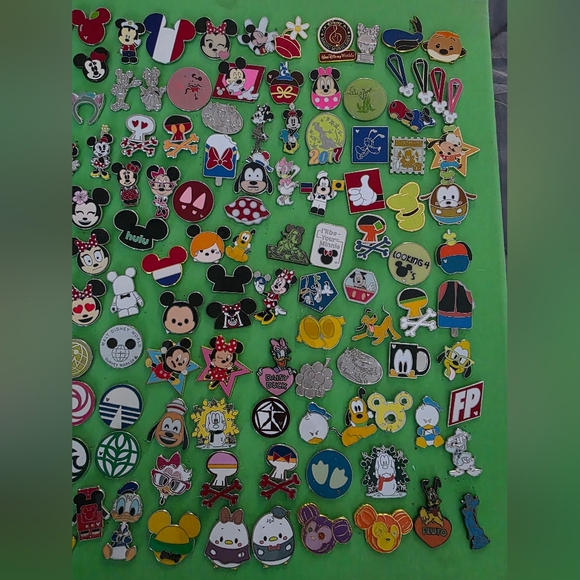 $25 for 10 Disney Park Pins *You Pick* updated 12/13/2025 - Picture 3 of 7